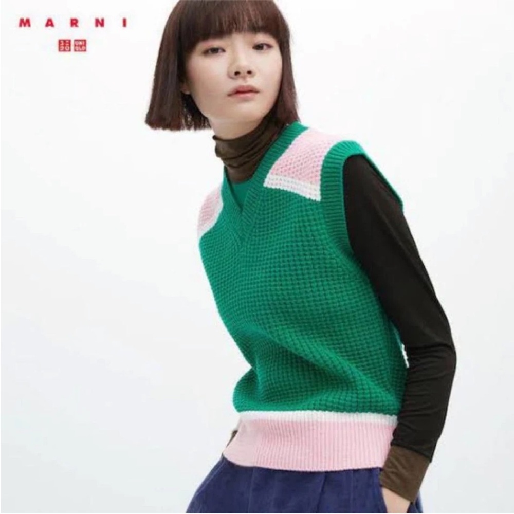 Marni Green and Pink Knit V-Neck Sweater Vest